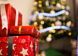 Zavijanje daril na zanimiv in izviren način blur, bokeh, christmas