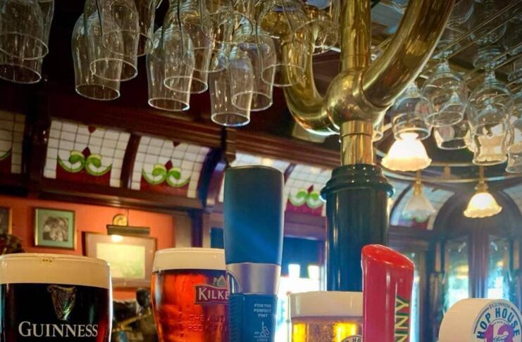 Corner Pub