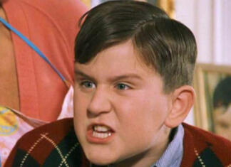 »Dudley Dursley« o kontroverznih izjavah J.K. Rowling Dudley Dursley oziroma igralec Harry Melling je komentiral izjave JK Rowling o transspolnosti