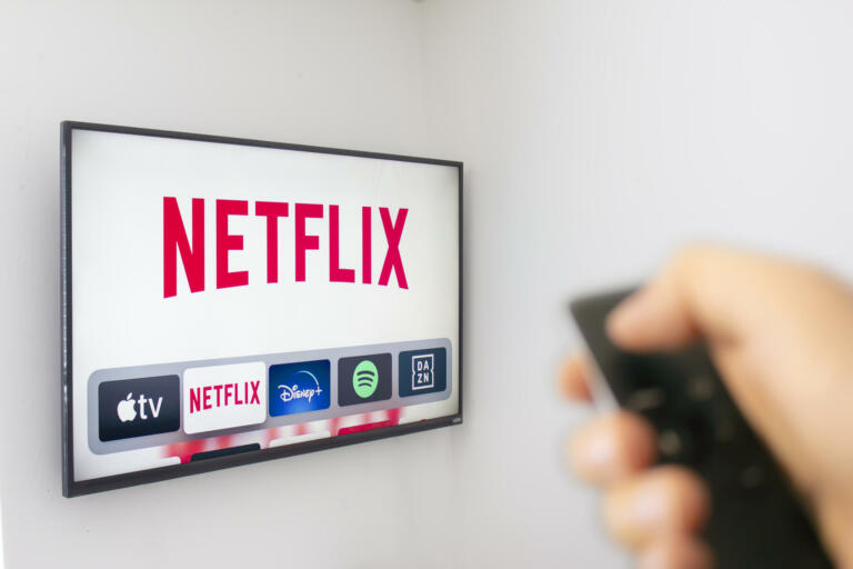 Netflix spustil cene v Sloveniji!