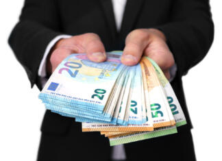 Podeljujejo se sredstva za samozaposlene v kulturi Kadrovske štipendije MOL