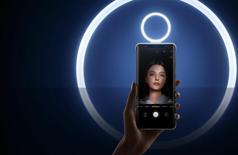 Za dobro fotografijo ne potrebujete drage opreme. Dovolj je že (dober) telefon