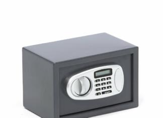 Zagotovi si svoj prvi trezor za manj kot 100€ Trezor