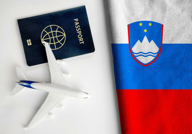 Slovenija nastavila 10 prednostnih letalskih povezav