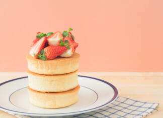 Najbolj puhaste palačinke na svetu: Recepti pancake with strawberry
