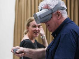 VR