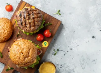 Glovo razkriva: “Lani v Sloveniji kar 163 % več naročil burgerjev, to je največja rast v JV Evropi” Burger day