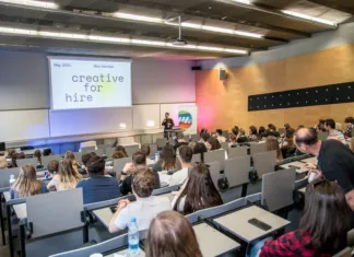 Zaključen uspešen Medijski dan 2023 Predavalnica polna študentov