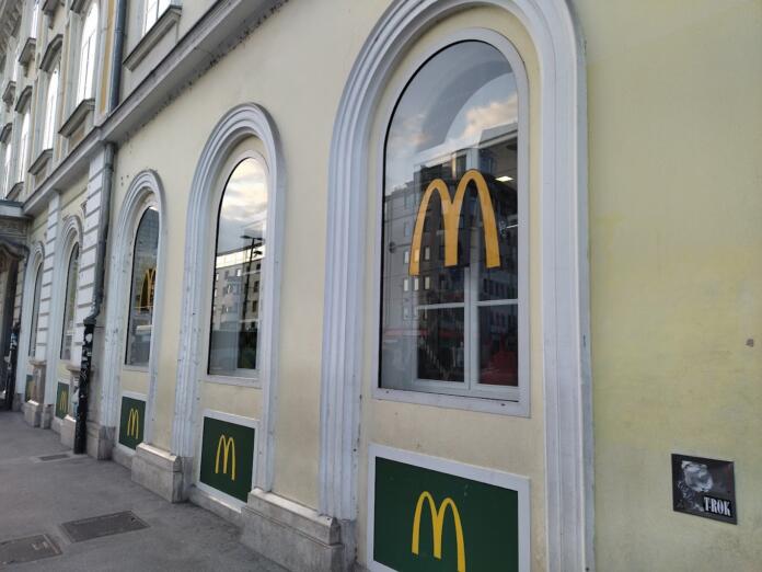 McDonald's Železniška