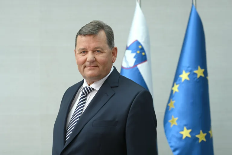 Minister Jevšek nagovoril mlade, ki so aktivni pri svoji prihodnosti
