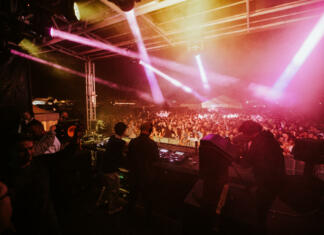 Odštevamo zadnje dni do Škisove tržnice Množica pred odrom