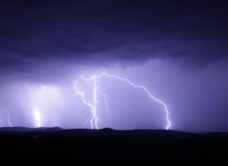 Kje spremljati vremenske ujme? flash, thunderstorm, ore mountains