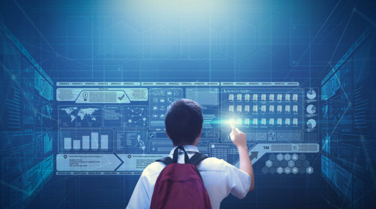 Razpis za krepitev digitalnih kompetenc pri mladih
