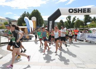 Postojna teče dobrodelno že osmo leto zapored Tekači na teku v Postojni