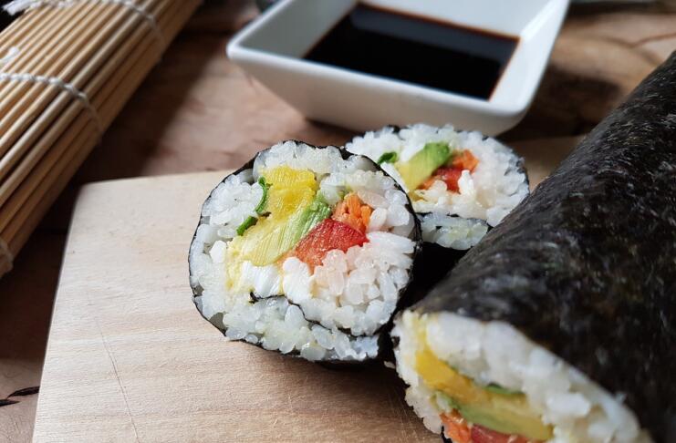 sushi, rice, egg