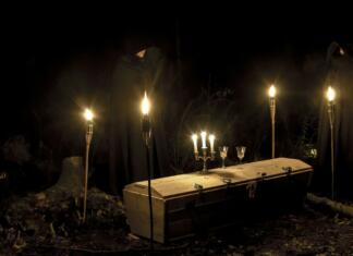 Slovenija se lahko pohvali s prvim resničnim gozdnim pobegom na svetu A coffin in the forest.