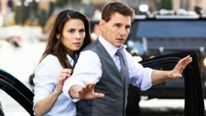 Hayley Attwell in Tom Cruise v filmu Misija nemogoče 7