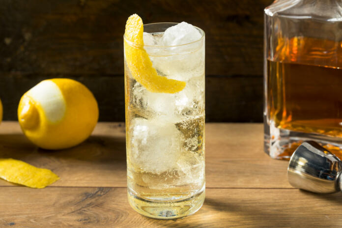 Alcoholic Whiskey and Soda Highball with Lemon