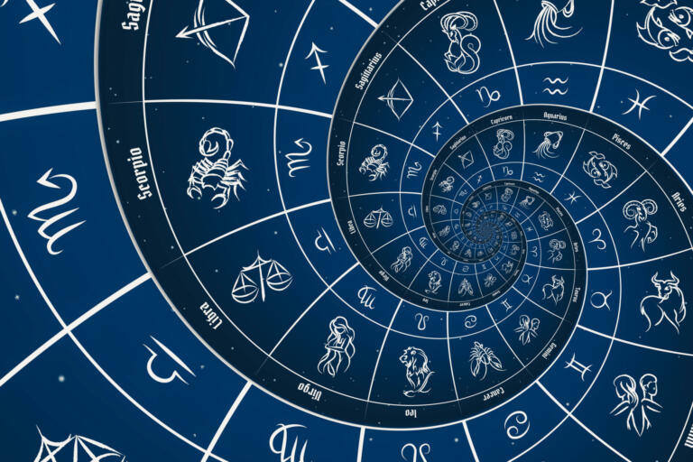 Zakaj verjamemo horoskopu? Ali je horoskop sploh pametno brati?