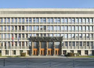 3 veje oblasti v Sloveniji: Kaj so in kaj narekujejo? Slovenski parlament je del 3 vej oblasti