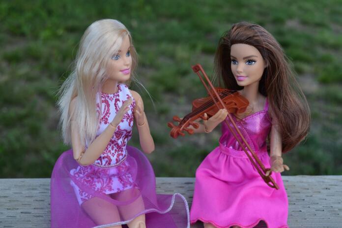 violin, barbie, doll