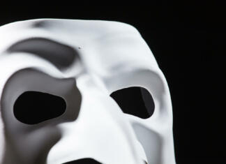 Fantom iz opere: Misli o italijanski izvedbi muzikala (RECENZIJA) Italijanska predelava Fantoma iz opere