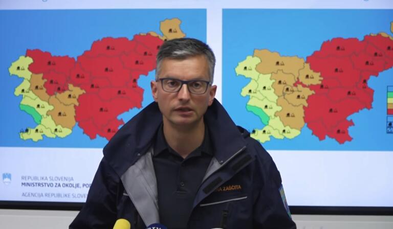Marjan Šarec poziva: “Vsi, ki nimate nujnih poti, se zadržujte tam, kjer ste.”