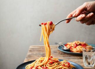Na voljo vam je subvencija za prehrano Red pepper and anchovy spaghetti
