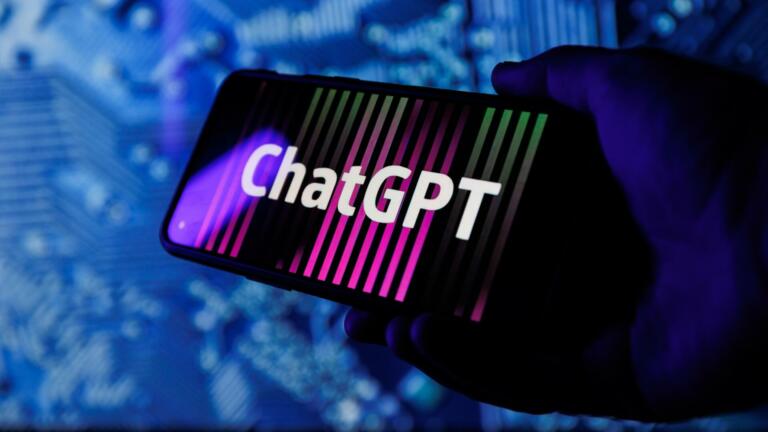 Komentar: ChatGPTja ne izkoriščamo, kot bi ga morali