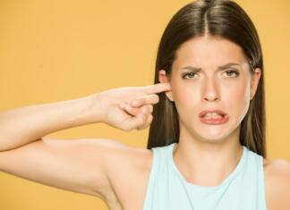 Ušesno maslo: Zakaj nastane in ali je bolje, če ga ne odstranimo? Ušesno maslo od A do Ž