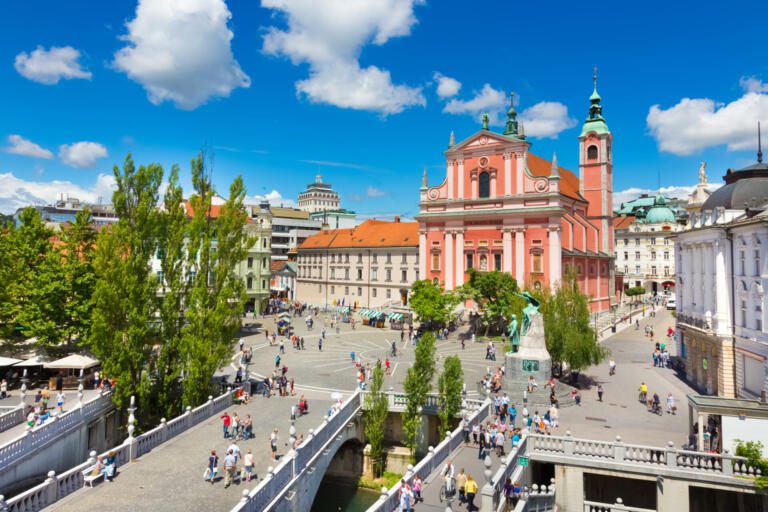Ljubljana ali Maribor ali Koper?