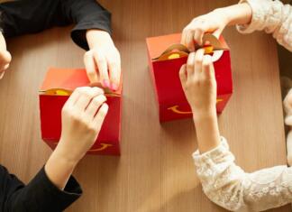 Razkrivamo Mcdonald’sove načrte za otroke Happy Meal med Tednom otroka prinaša 50 centov v dobrodelne namene