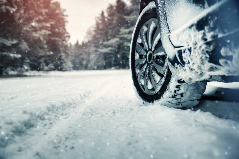 Test zimskih pnevmatik 2023/2024: Dimenzije 205/60 R16 H in 225/45 R17 H