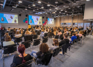 Paleta rešitev na 14. PR teatru Polna predavalnica na dogodku