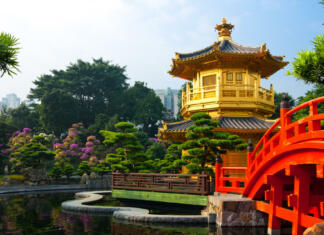 Hongkong love express za dozo smeha in ljubezni Nan Lian Garden,This is a government public park,situated at Diamond hill,Kowloon,Hong Kong