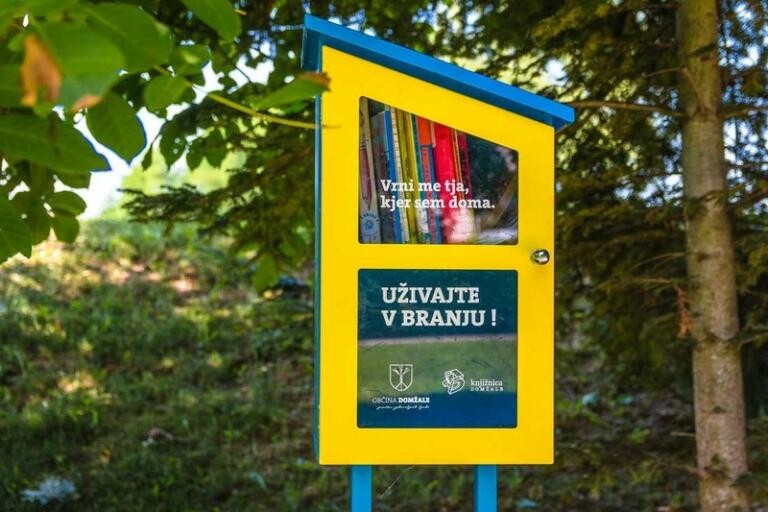 Knjigobežnice: Pobeg v svet branja, ki ga lahko postavimo kjerkoli