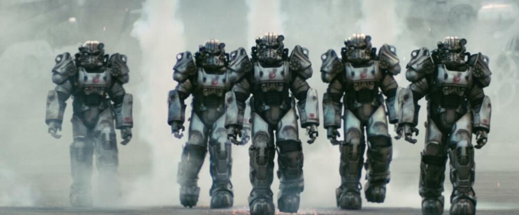 Oddelek vojakov iz Bratovščine jekla v Power Armor oblekah v novi seriji Fallout.