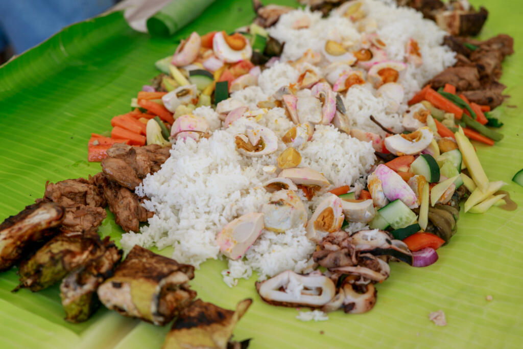 Boodle Fight, Philippine Cuisine Culture