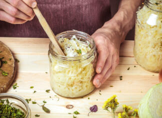 Domače superživilo: Kislo zelje (RECEPT) Recept za kislo zelje