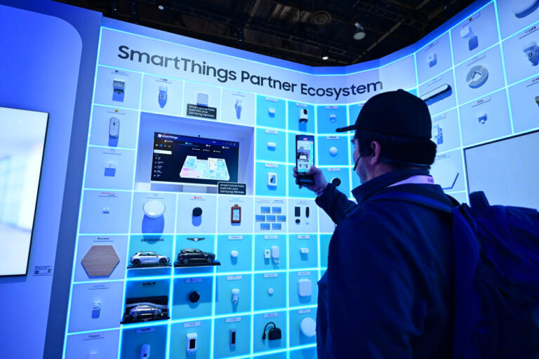 Podjetje Samsung uporablja umetno inteligenco, da prispeva k družbi, personalizaciji in izboljšanim izkušnjam