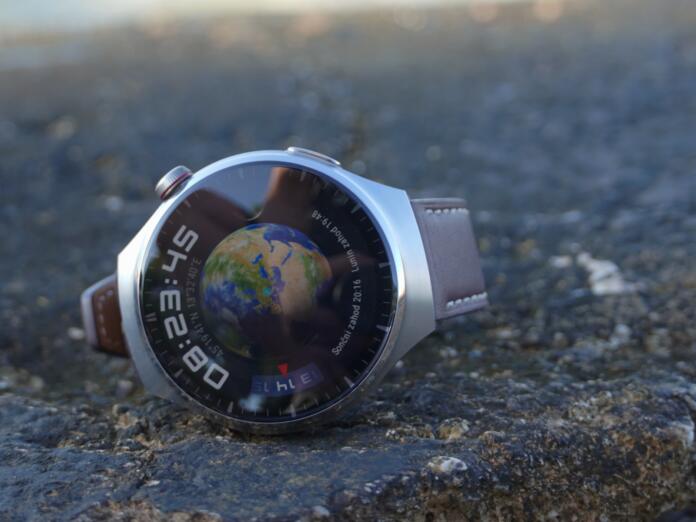 Pametna ura huawei watch 4 Pro