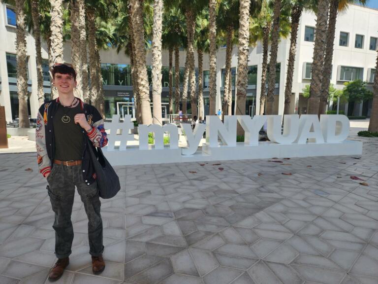 Intervju z Majem Škofom: Po Mednarodni maturi se je odpravil na študij v Abu Dhabi, na podružnico New York University