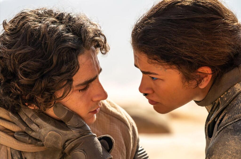 Paul (Timothee Chalamet) in Chani (Zendaya) v filmu Dune 2