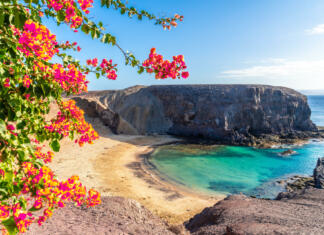 Top 10 plaž otoka Lanzarote: Najboljše s Kanarskih otokov Najboljše plaže otoka Lanzarote na Kanarskih otokih