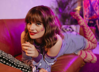 (Intervju) Stella predstavlja album Takšni smo Intervju s Špelo Jezovšek, poznano pod glasbenim imenom Stella