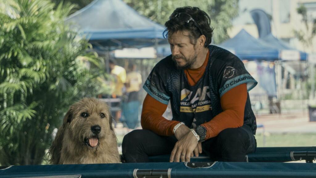 Mark Wahlberg in Artur v filmu Kraljevski Artur