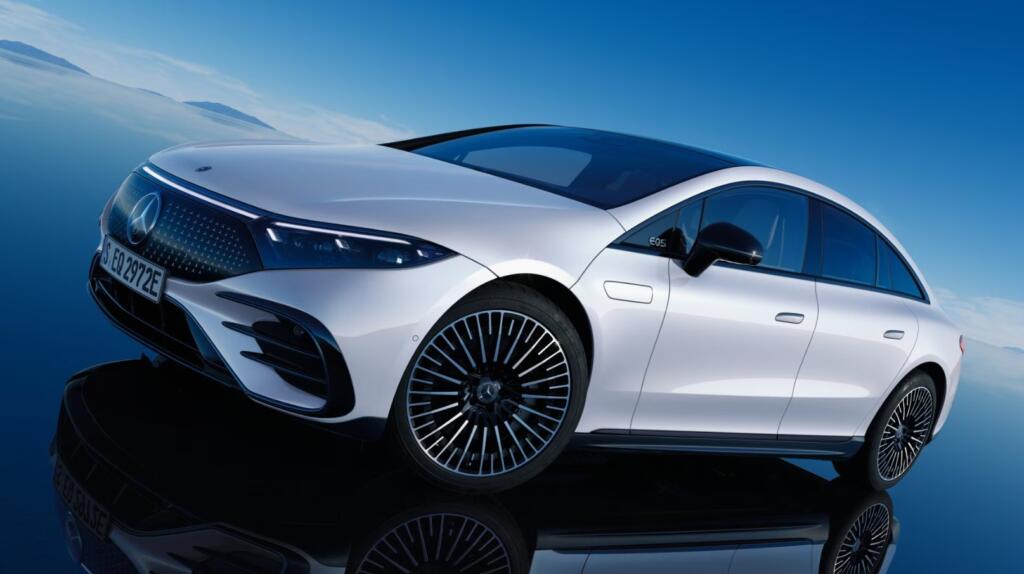 Mercedes-Benz EQS kot najboljši električni avto leta 2024 v svojem segmentu