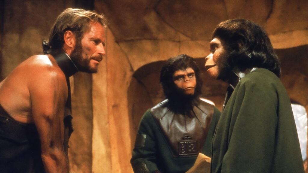 Charlton Heston, Roddy McDowall in Linda Harrison v filmu Planet opic iz leta 1968