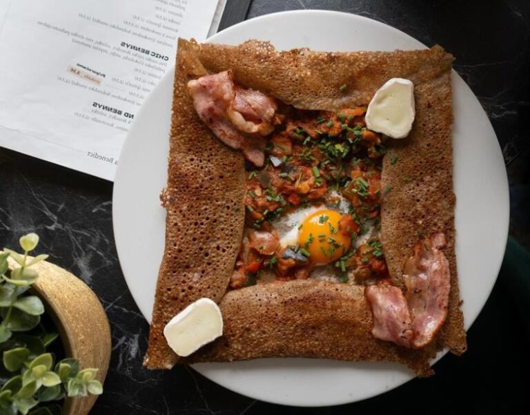 Pristne francoske galette v objemu slovenske prestolnice