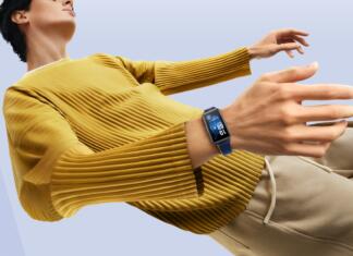 Spremljanje kakovosti spanja s športno zapestnico Športna zapestnica Huawei Band 9 na roki moškega